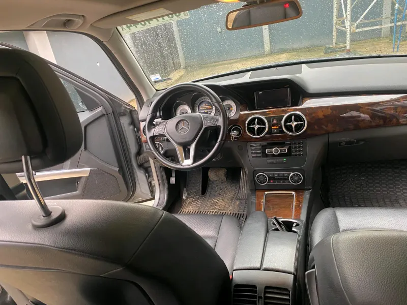 Thumbnail 2 of 2014 Mercedes-Benz GLK-Class