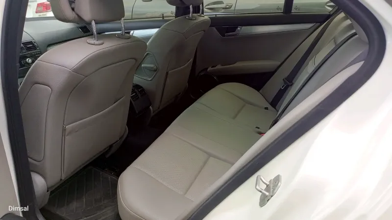 Thumbnail 3 of 2011 Mercedes-Benz C-Class