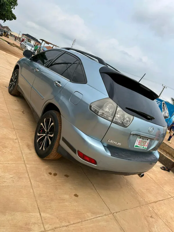 Main image of 2004 Lexus RX
