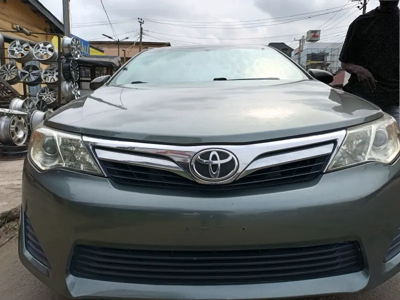 Main image of 2012 Toyota Camry LE