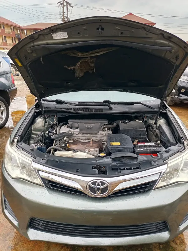 Thumbnail 5 of 2012 Toyota Camry LE