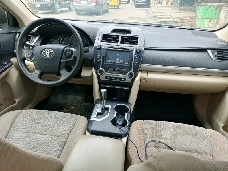 Thumbnail 6 of 2012 Toyota Camry LE
