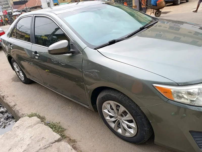 Thumbnail 7 of 2012 Toyota Camry LE
