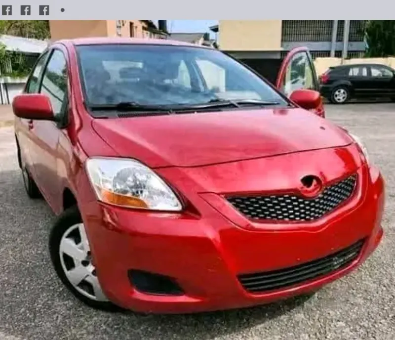 Thumbnail 2 of 2008 Toyota Yaris LE