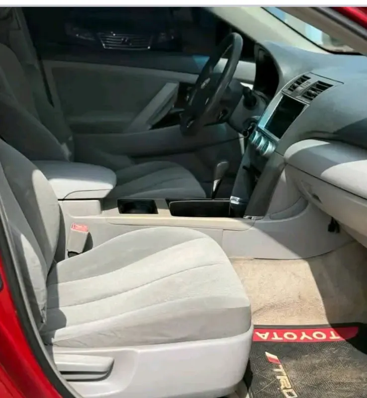 Thumbnail 5 of 2008 Toyota Yaris LE