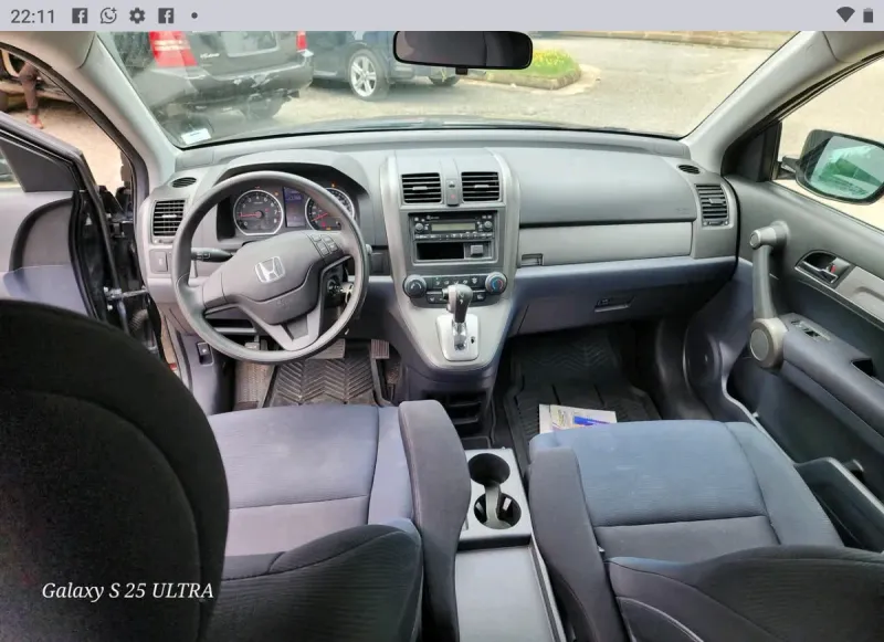 Thumbnail 3 of 2011 Honda CR-V SE