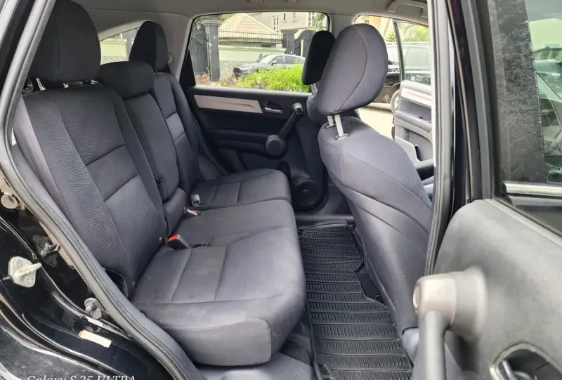 Thumbnail 5 of 2011 Honda CR-V SE