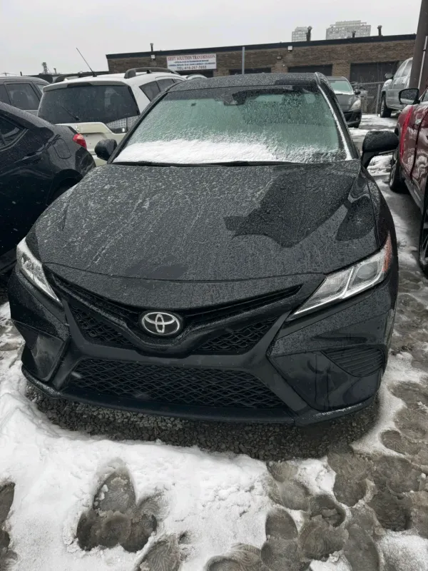 Main image of 2018 Toyota Camry SE