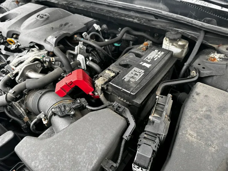 Thumbnail 4 of 2018 Toyota Camry SE