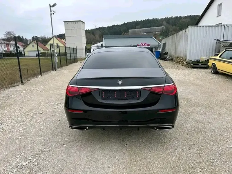 Thumbnail 4 of 2025 Mercedes-Benz S-Class SE
