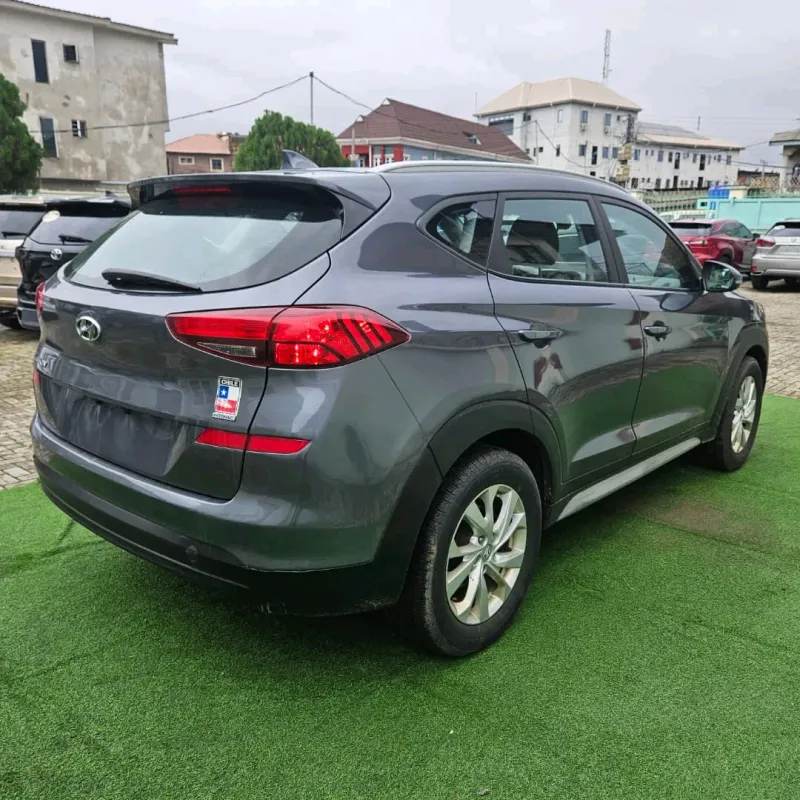 Thumbnail 2 of 2020 HYUNDAI Tucson