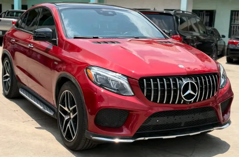 Thumbnail 4 of 2016 Mercedes-Benz GLE-Class LE