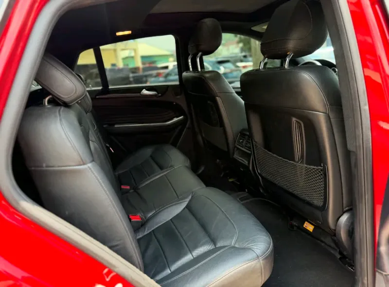 Thumbnail 5 of 2016 Mercedes-Benz GLE-Class LE