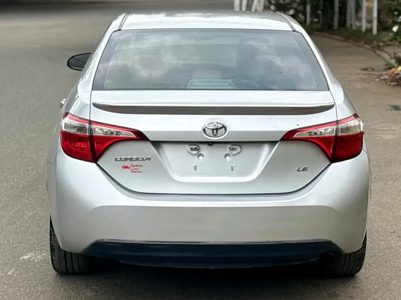 Thumbnail 3 of 2014 Toyota Corolla LE