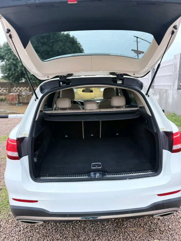 Thumbnail 8 of 2016 MERCEDES-BENZ GLC-Class