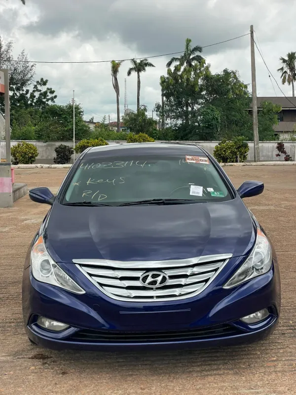 Main image of 2012 Hyundai Sonata