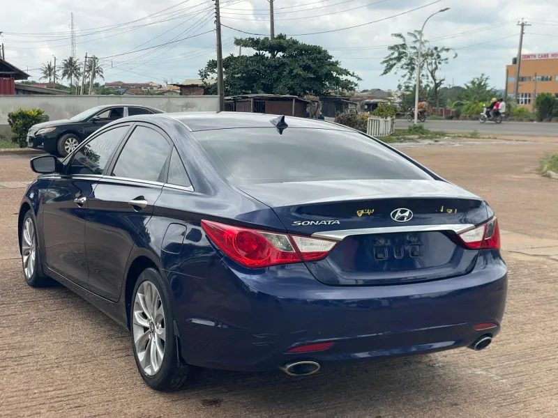 Thumbnail 5 of 2012 Hyundai Sonata