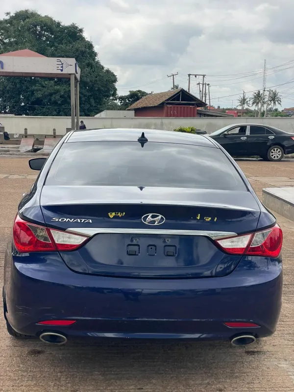 Thumbnail 6 of 2012 Hyundai Sonata