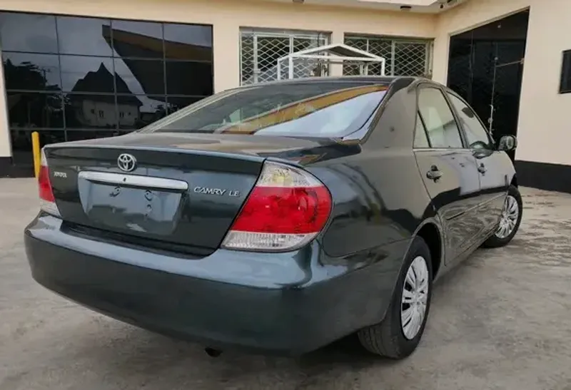Main image of 2010 Toyota Camry LE