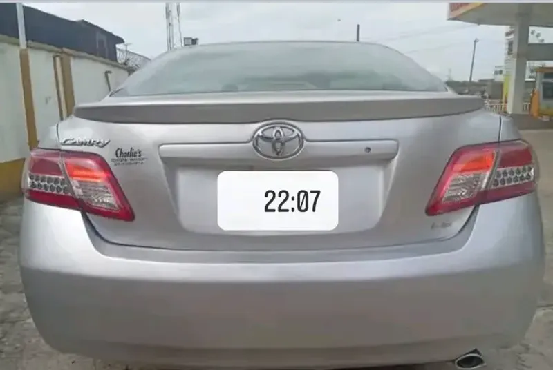 Main image of 2010 Toyota Camry LE
