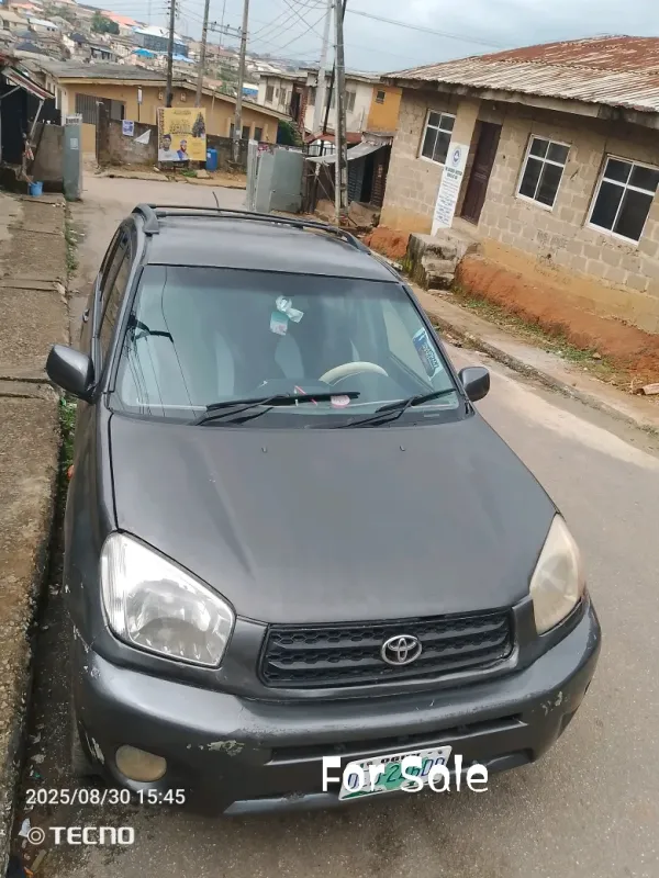 Thumbnail 9 of 2005 Toyota RAV4