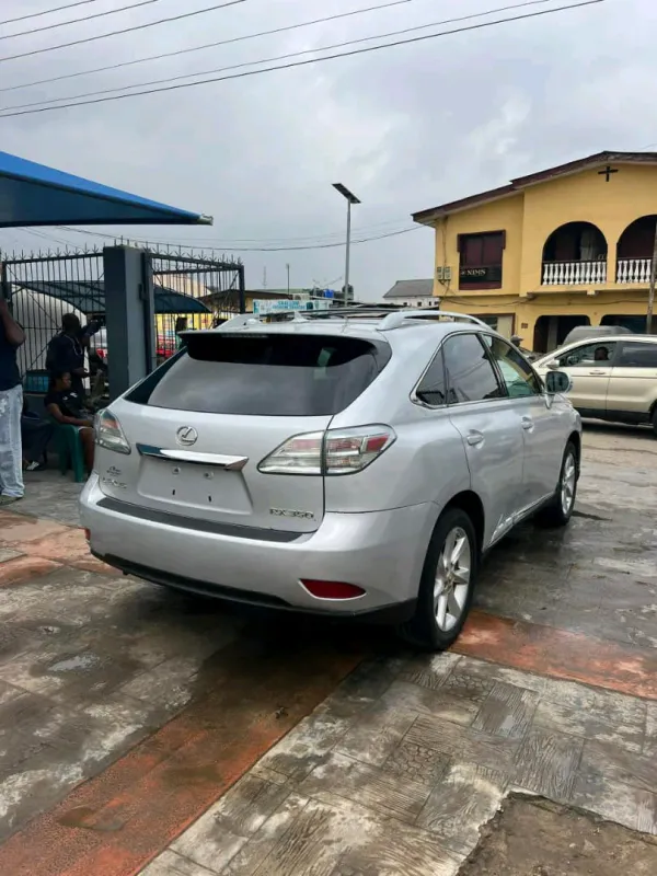 Thumbnail 10 of 2010 Lexus RX
