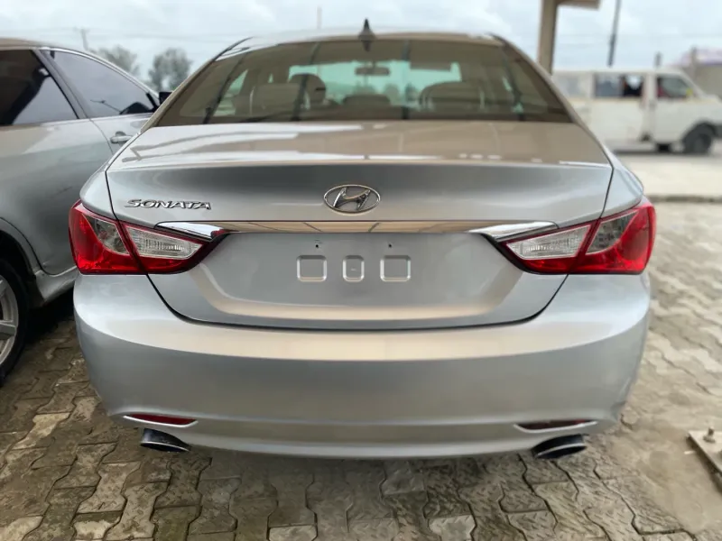 Main image of 2012 Hyundai Sonata