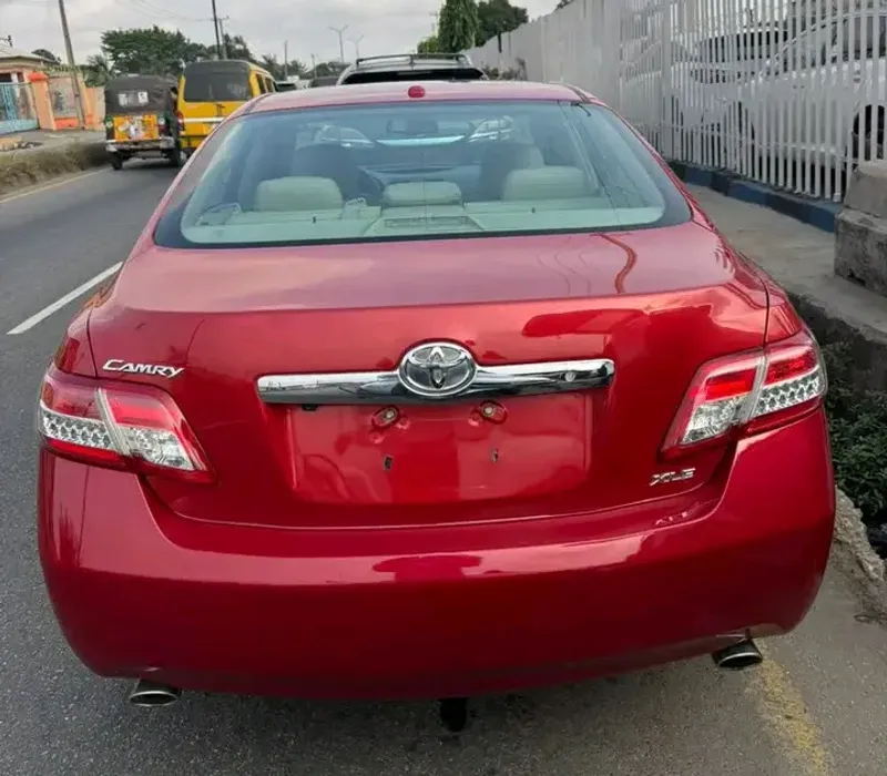Main image of 2010 Toyota Camry XLE