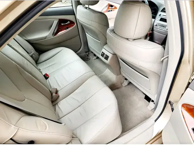 Thumbnail 8 of 2011 Toyota Camry XLE