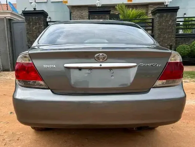 Thumbnail 3 of 2009 Toyota Camry LE