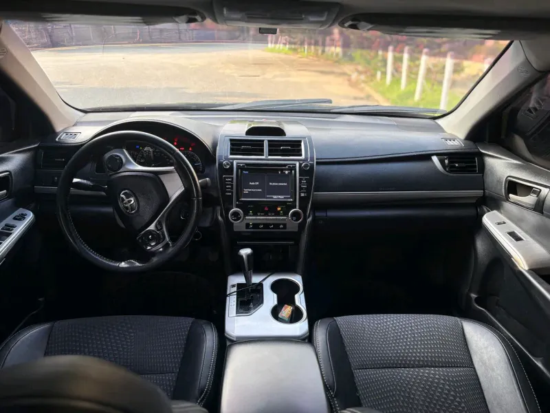 Thumbnail 5 of 2012 Toyota Camry SE