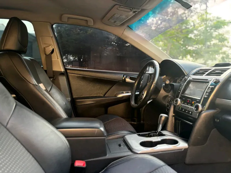 Thumbnail 6 of 2012 Toyota Camry SE