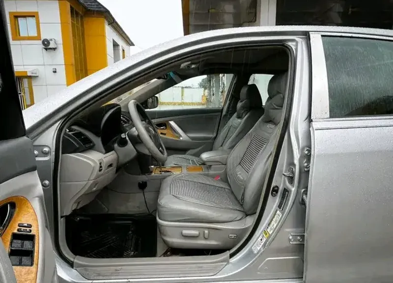 Thumbnail 5 of 2013 Toyota Camry LE