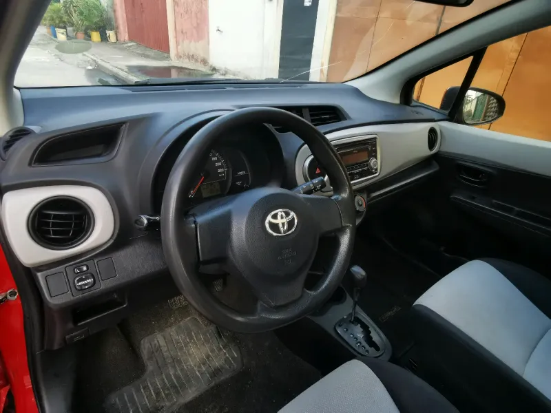 Thumbnail 5 of 2013 Toyota Yaris