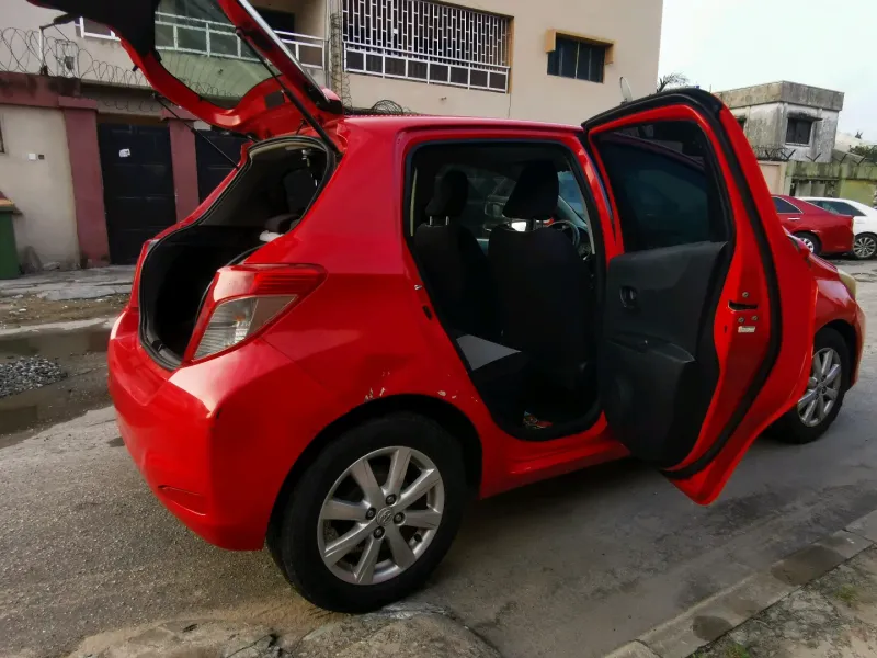 Thumbnail 15 of 2013 Toyota Yaris