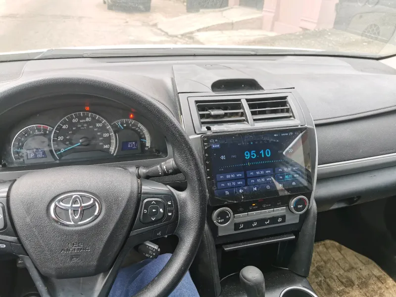 Thumbnail 14 of 2015 Toyota Camry