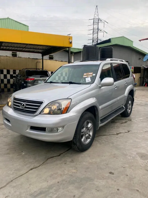 Thumbnail 4 of 2009 Lexus GX SE