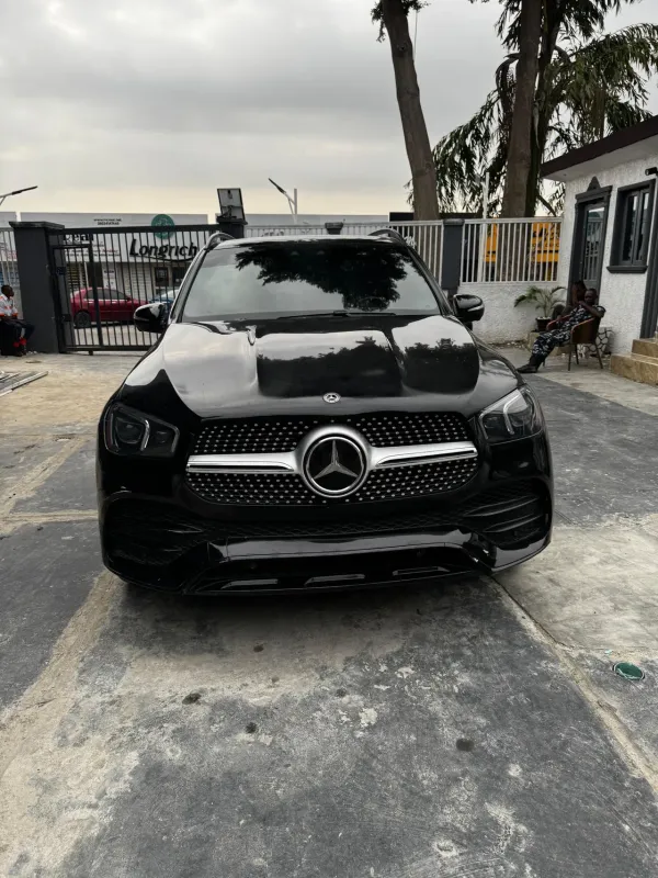 Thumbnail 2 of 2019 Mercedes-Benz GLE-Class se
