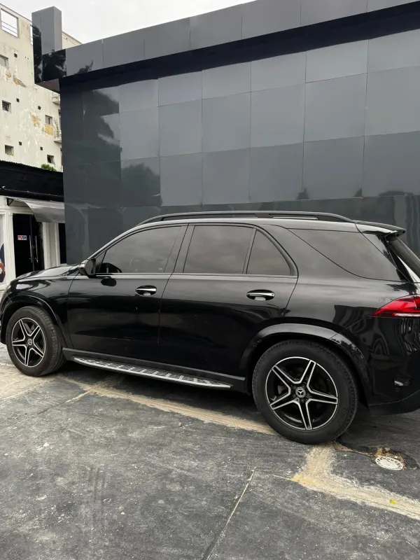 Thumbnail 3 of 2019 Mercedes-Benz GLE-Class se
