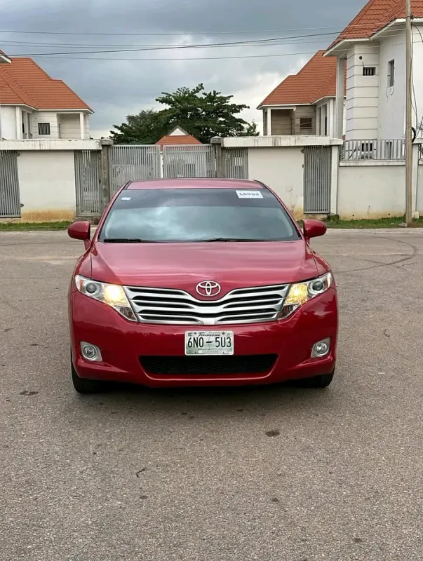 Main image of 2010 Toyota Venza XLE