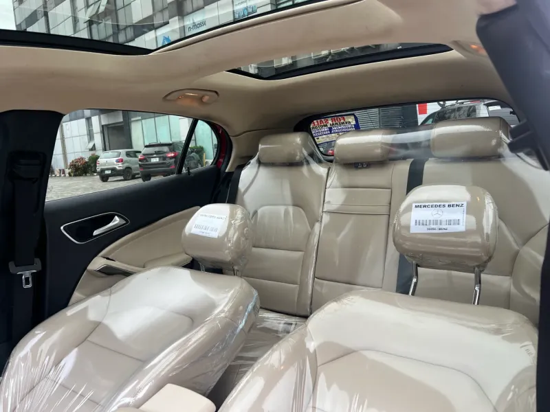 Thumbnail 11 of 2016 Mercedes-Benz GLA-Class