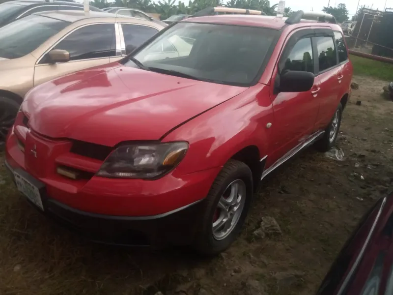Main image of 2003 Mitsubishi Outlander