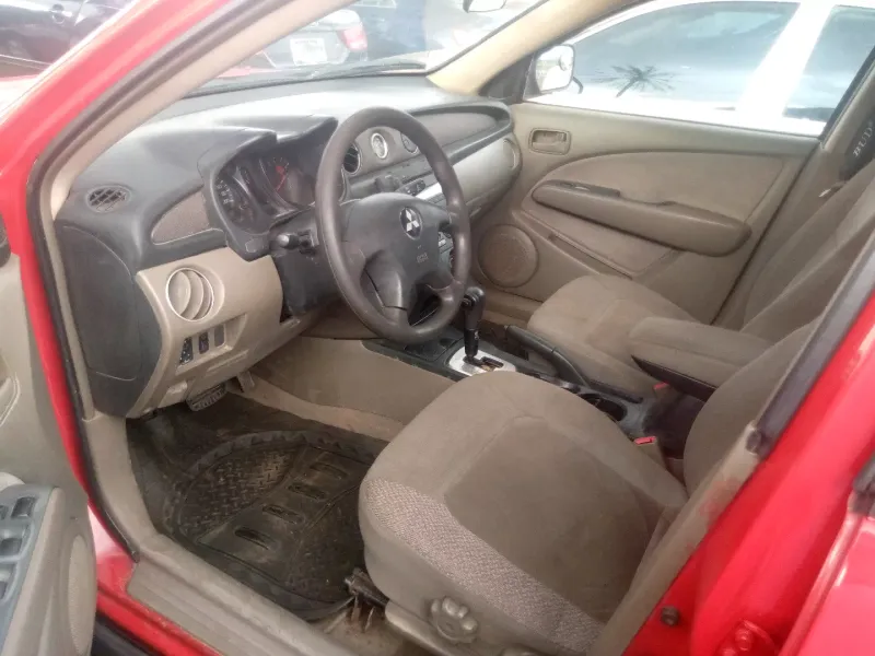 Thumbnail 3 of 2003 Mitsubishi Outlander