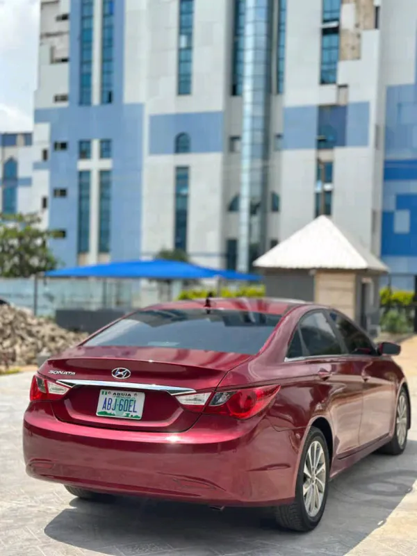 Thumbnail 6 of 2012 Hyundai Sonata