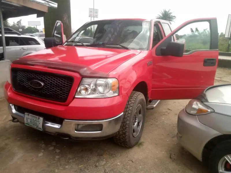 Main image of 2005 FORD F-150
