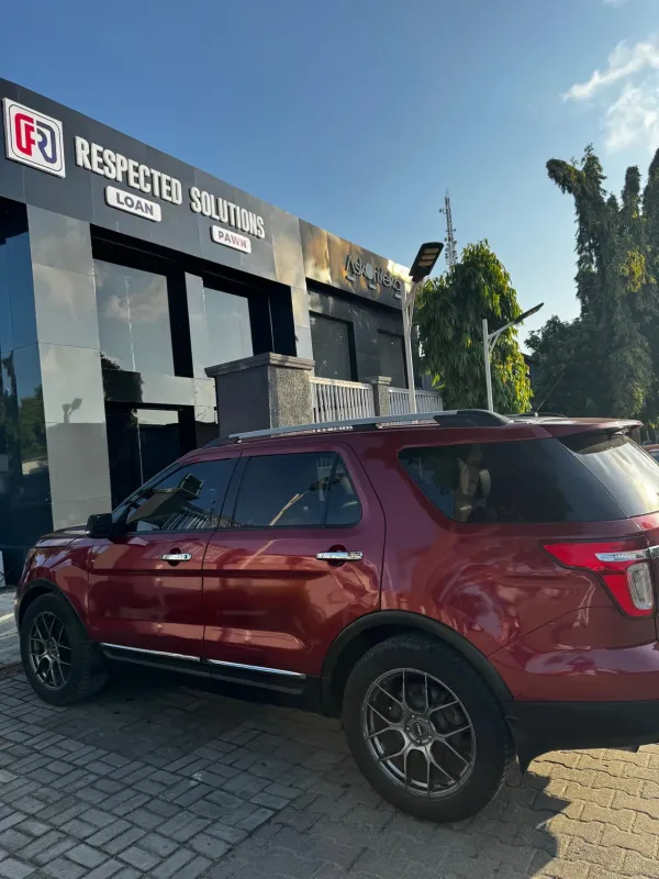 Thumbnail 4 of 2014 Ford Explorer
