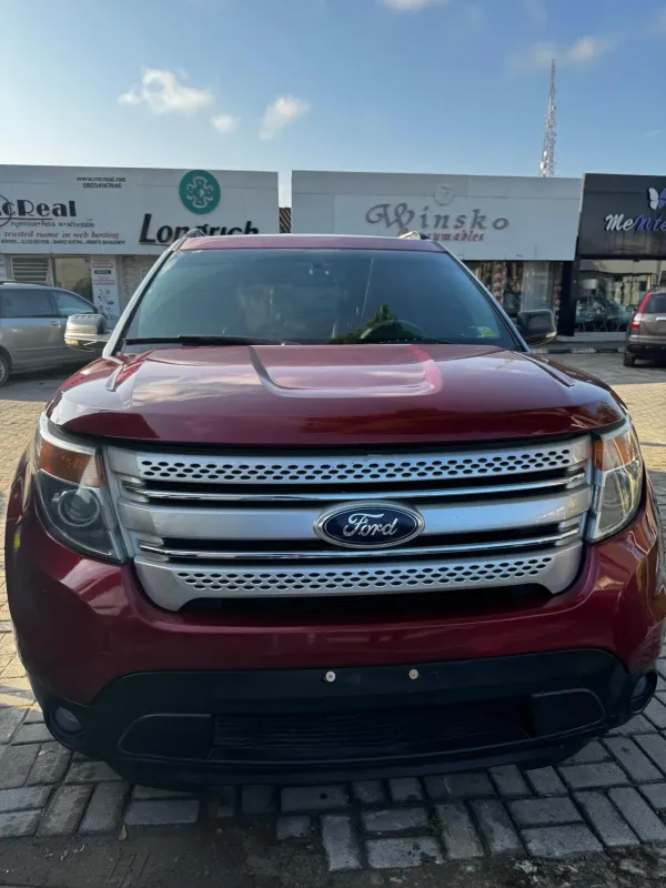 Thumbnail 5 of 2014 Ford Explorer