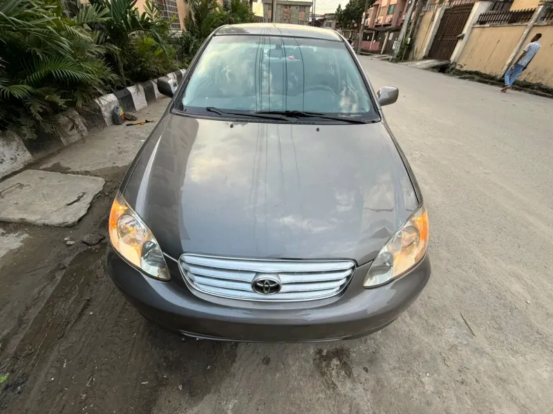 Main image of 2004 Toyota Corolla SE