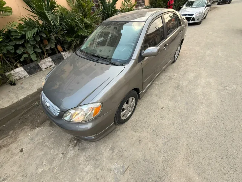 Thumbnail 2 of 2004 Toyota Corolla SE