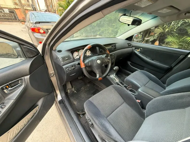 Thumbnail 4 of 2004 Toyota Corolla SE